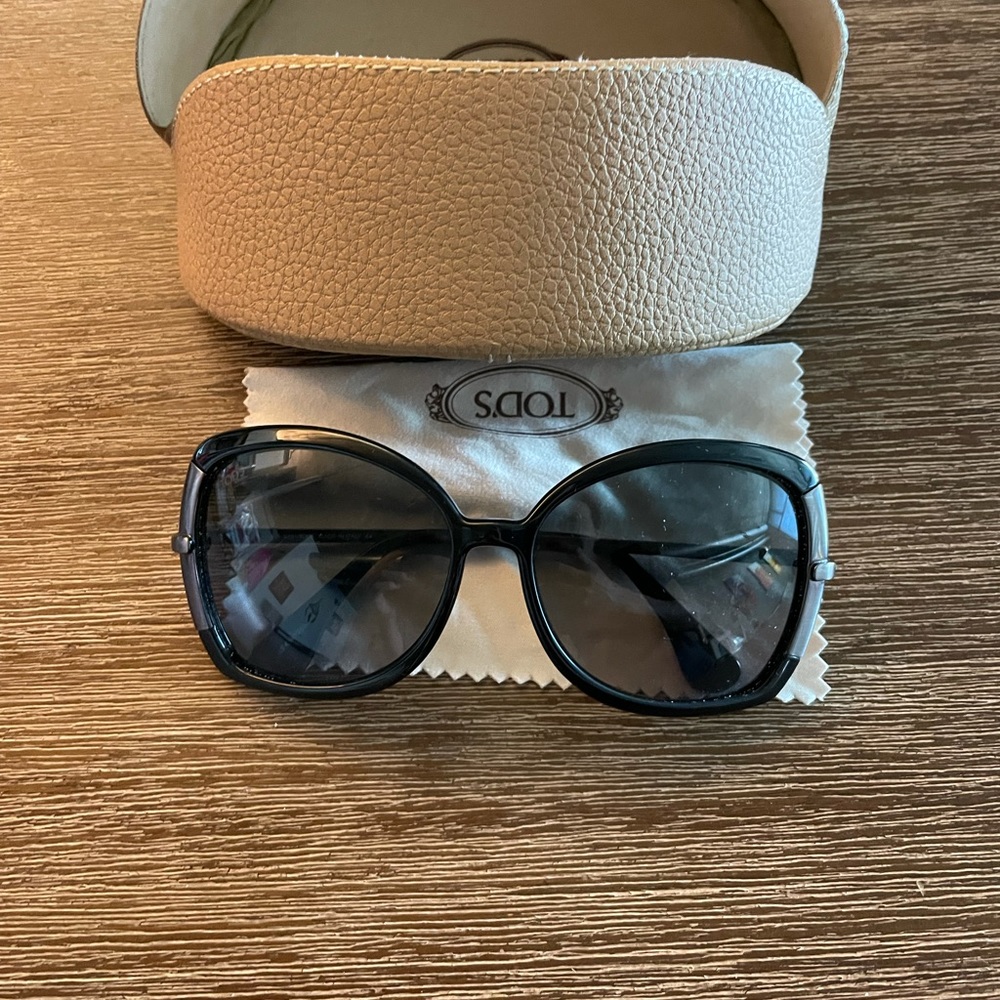 TODs 60mm vintage sunglasses